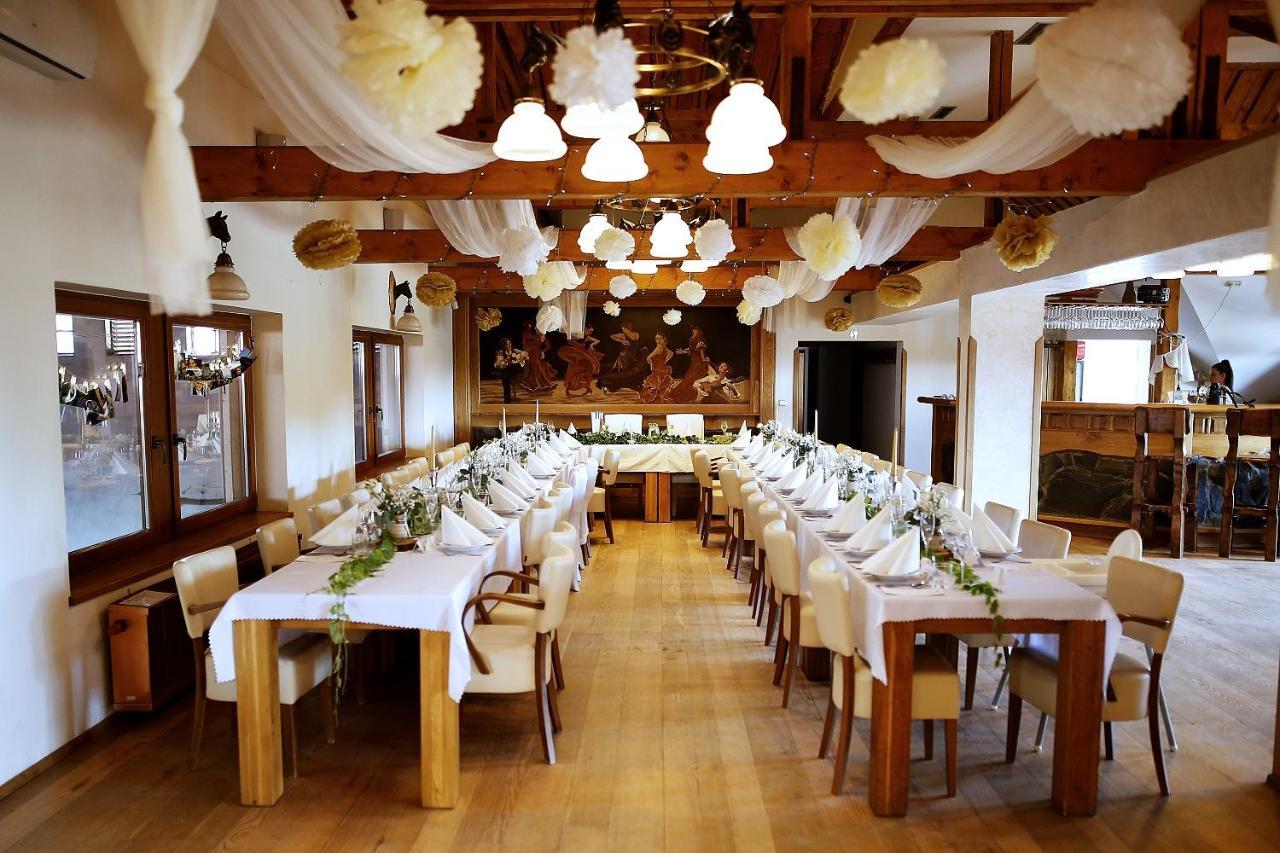 Hotel Farma Vysoka Chrastava Buitenkant foto
