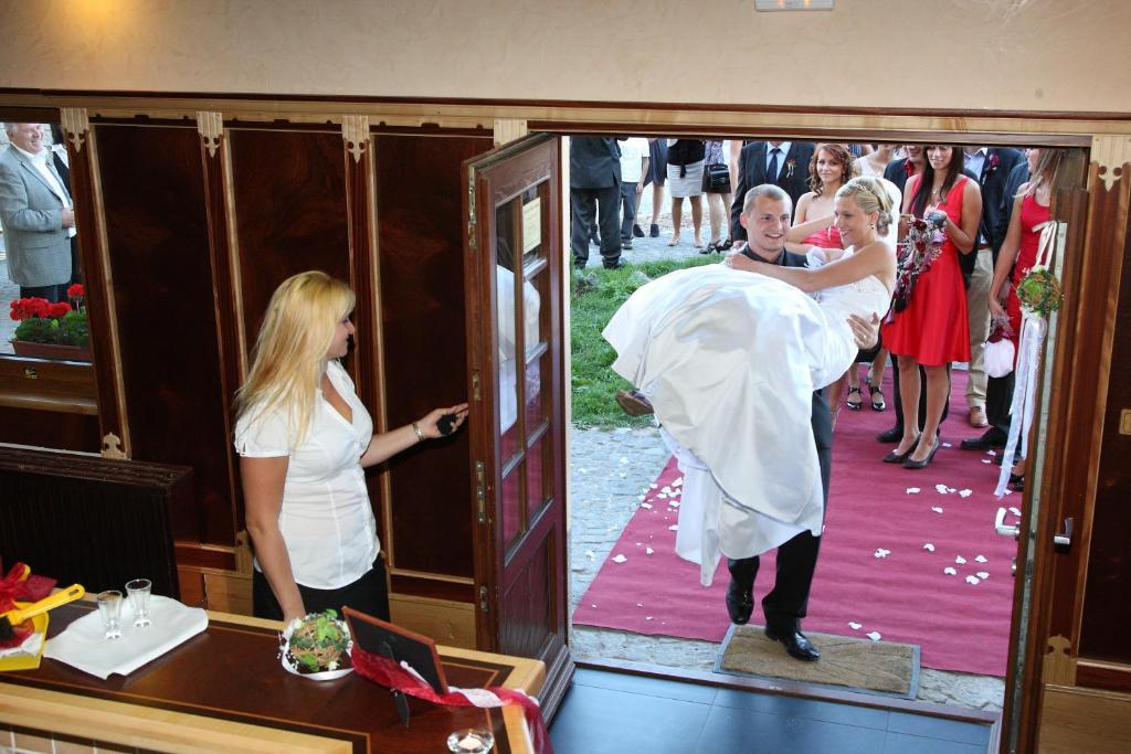 Hotel Farma Vysoka Chrastava Buitenkant foto