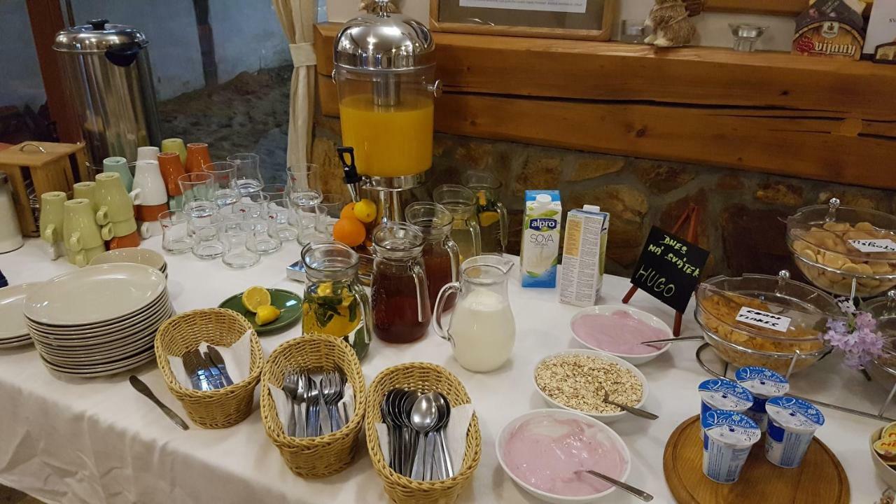 Hotel Farma Vysoka Chrastava Buitenkant foto