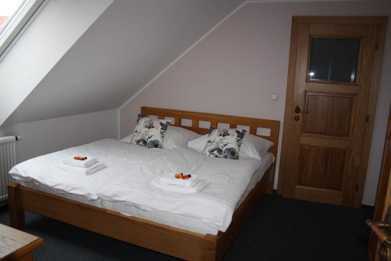 Hotel Farma Vysoka Chrastava Buitenkant foto